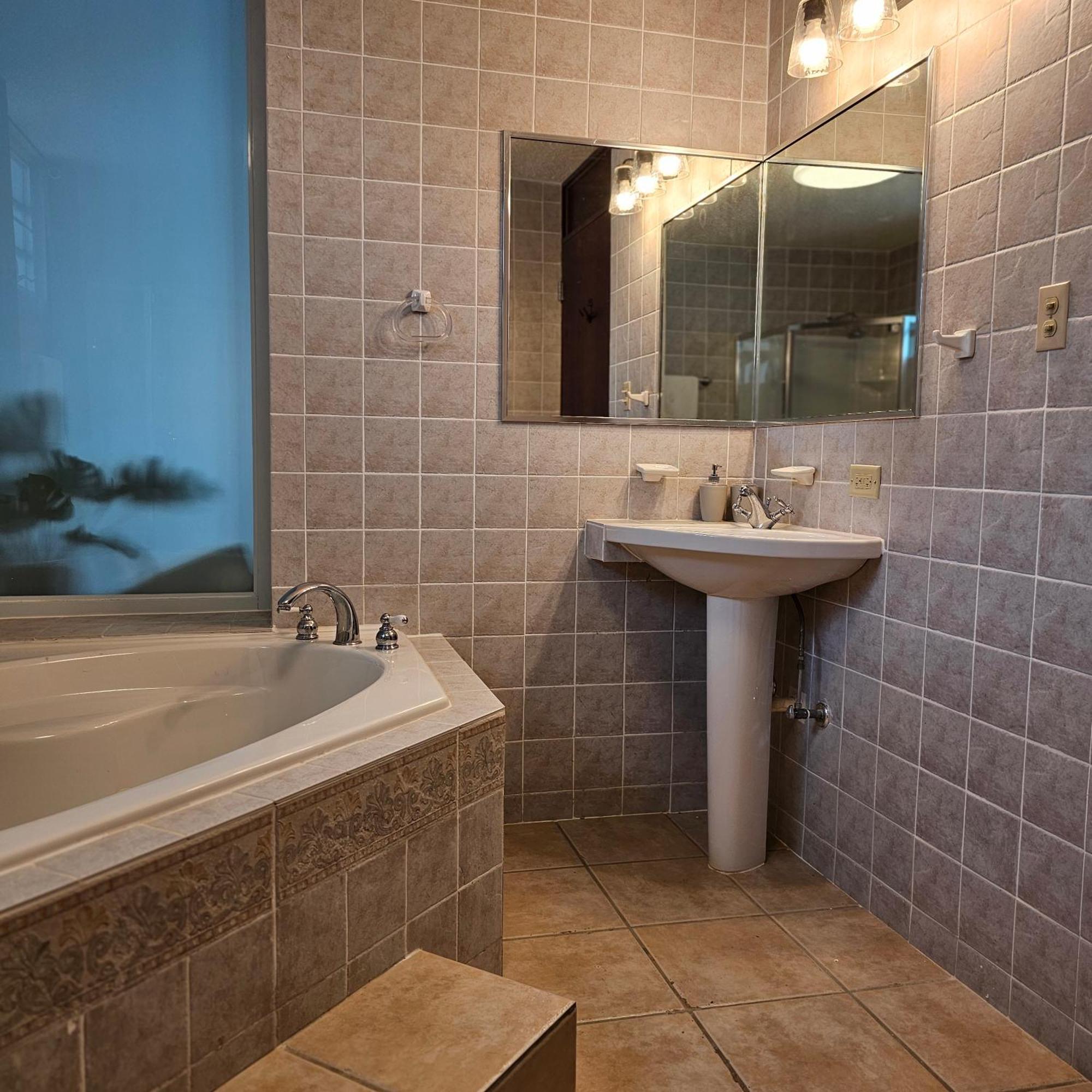 Golden Dream Villas 1St Floor A Isabela Bagian luar foto